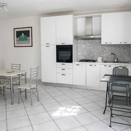 N202 - Numana, Comodo Bilocale Vicino Al Mare Διαμέρισμα *